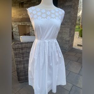 Sinclaire 10 white lace top pleated dress 2